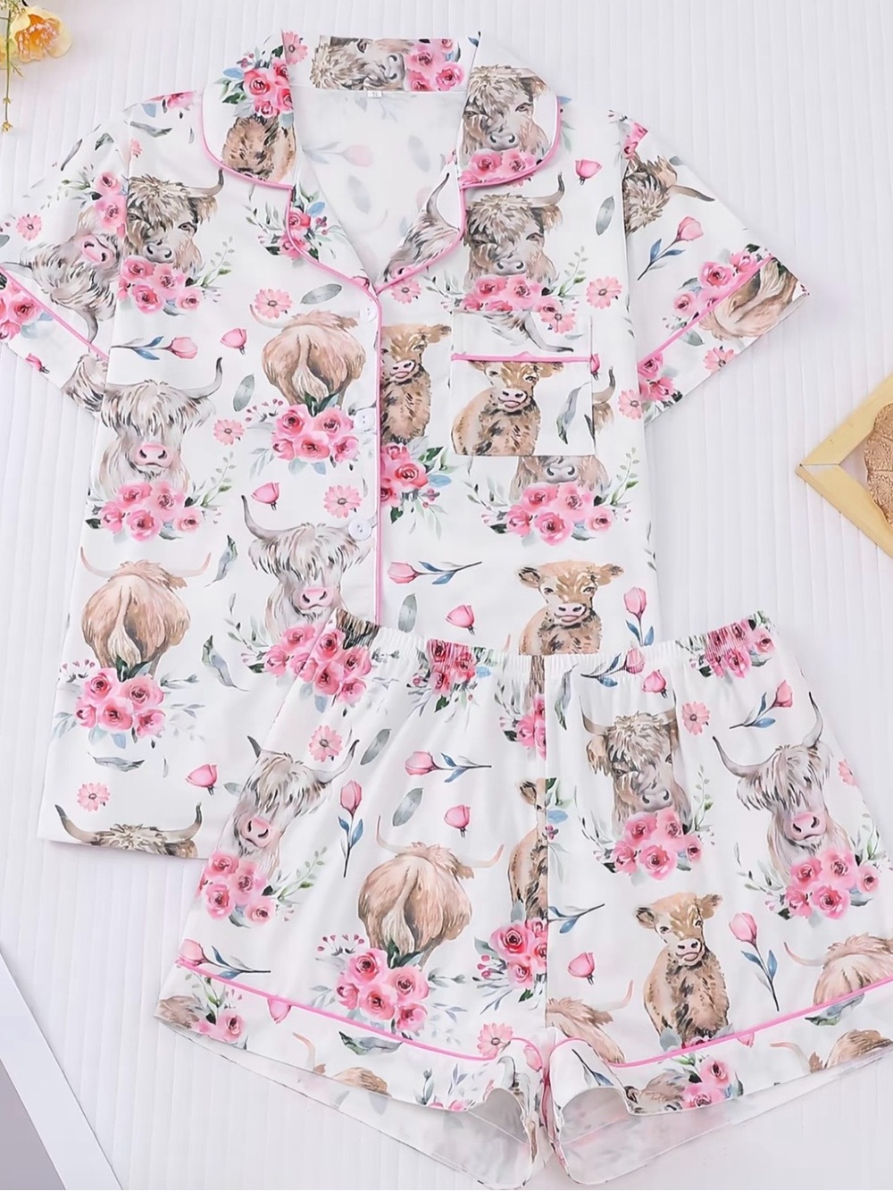 Woman’s cow print loungewear set Size Medium